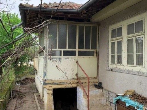 Дом площадью 160 кв.м, участок 850 кв.м, 9 км до города Силистра, Дунай.