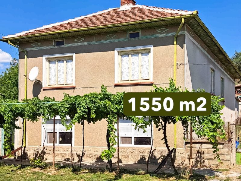 Maison meublée de 130 m², 5 pièces, jardin de 1550 m², Bulgarie centrale — photo 2