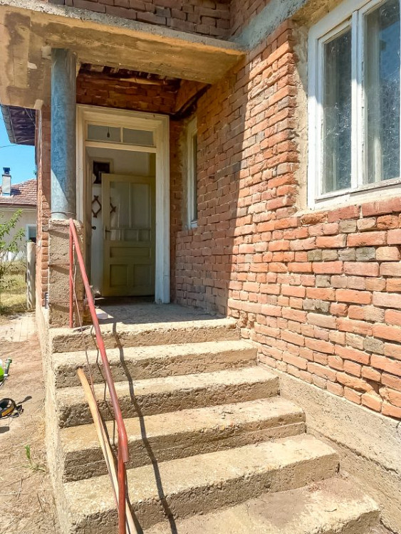 Дом площадью 105 кв.м с двумя спальнями, участок 1330 кв.м, на берегу Дуная. — фото 3