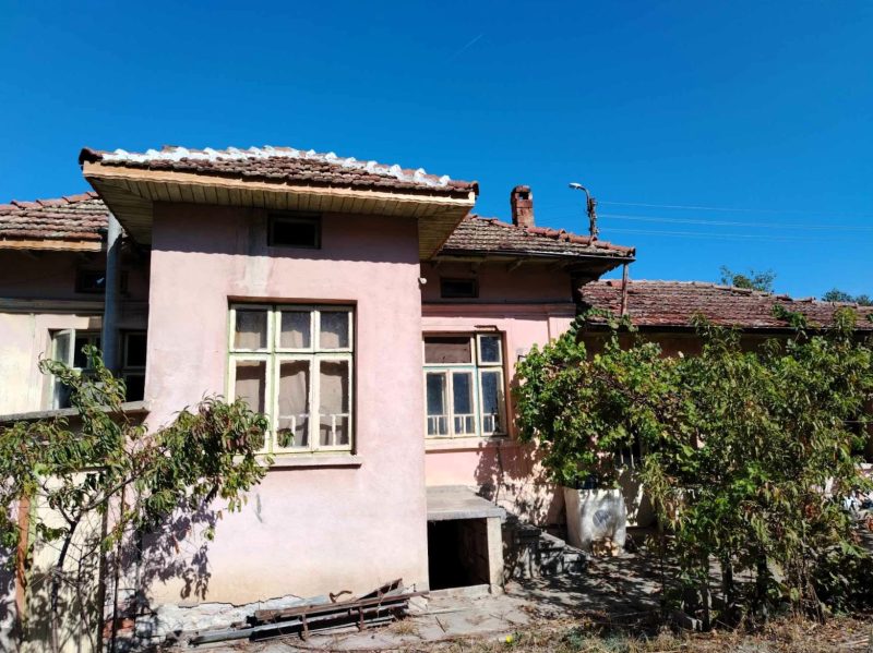 Дом 150 кв.м, участок 1500 кв.м, 15 км до города Велико Тырново. — фото 3