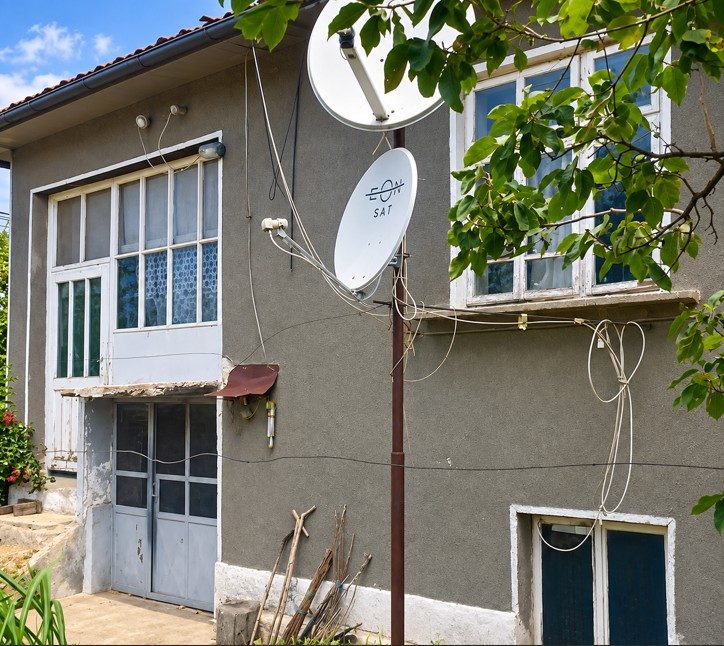 2 bed house, 1660 sqm plot, Razgrad region — photo 2