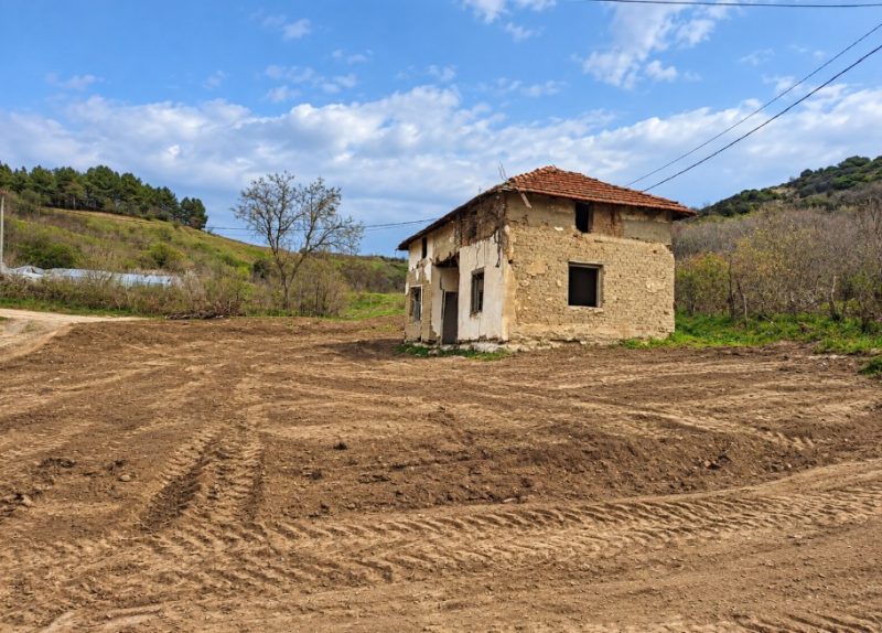 vieille maison, terrain de 840 m², à 2 km de la Grèce — photo 3