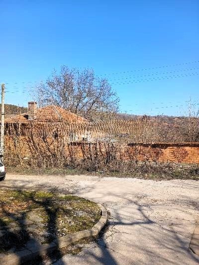 Дом 120 кв.м, участок 880 кв.м, 20 км до города Свиштов и Дуная. — фото 2