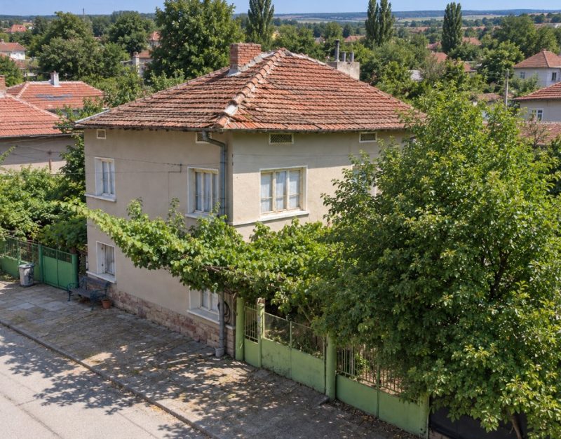 Дом площадью 170 кв.м, участок 414 кв.м, централизованная канализация, недалеко от Врацы. — фото 2