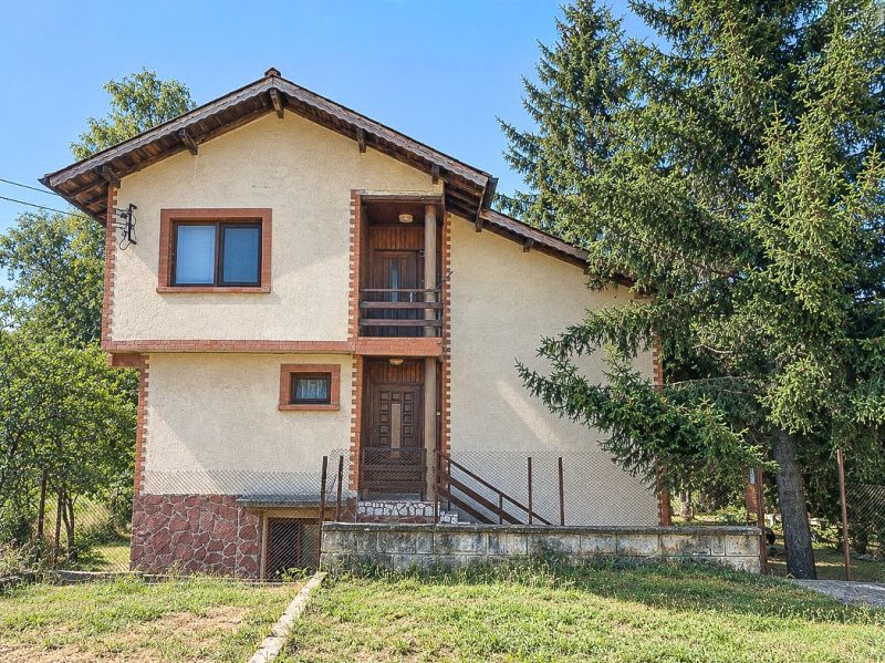 Maison meublée de 250 m² avec jardin de 940 m², en Bulgarie centrale — photo 2