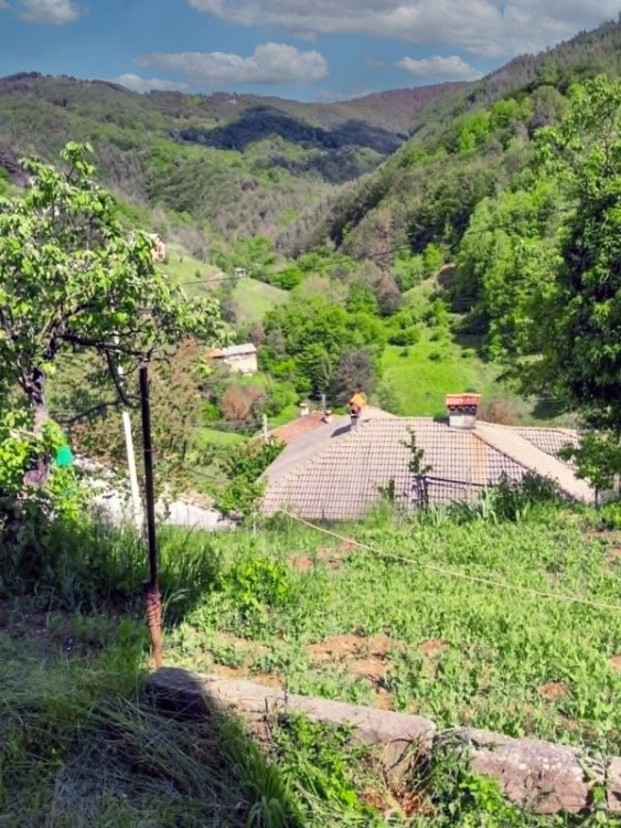 Maison en pierre de 150 m², terrain de 603 m², vue imprenable, village pittoresque, montagnes des Rhodopes, à 10 km de la ville de Smolyan — photo 2