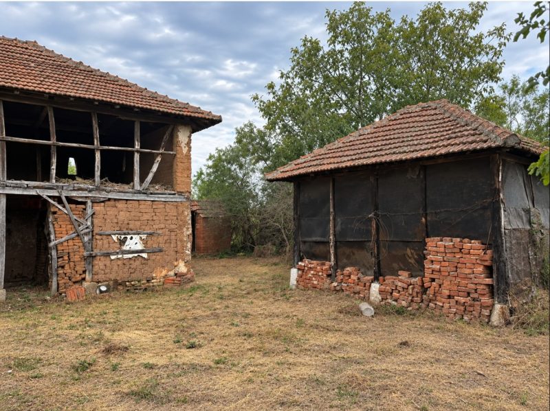 Дом площадью 90 кв.м, участок 1910 кв.м, в небольшом городке, в 20 км от Дуная. — фото 2