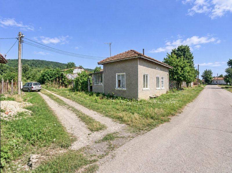 Maison de 90 m², terrain de 800 m², à 20 km de la ville de Târgovishte — photo 3