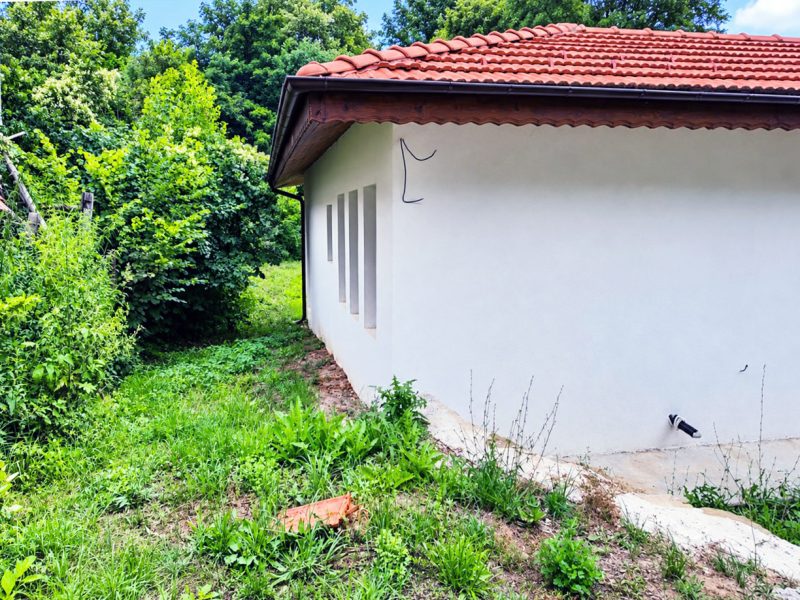 Maison neuve de 90 m², terrain de 550 m², montagnes, en ville — photo 3