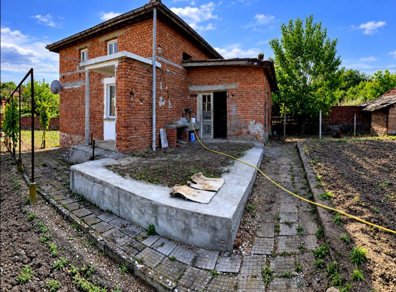 150 sqm house, 1900 sqm land, 5 km to Luybimets town, 20 km to the greek border — photo 3