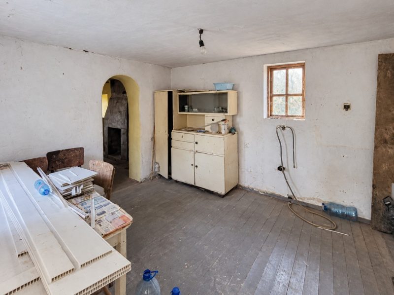Дом с 2 спальнями, участок 2261 кв.м, Добричский район — фото 2
