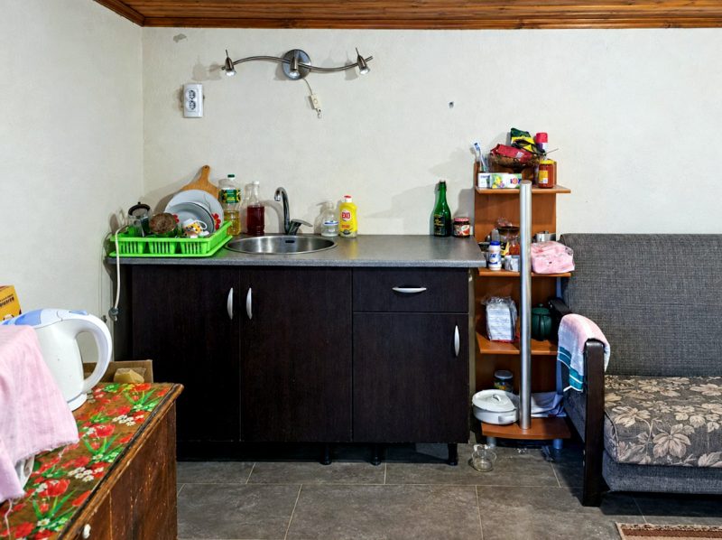 Дом площадью 70 кв.м, земельный участок 800 кв.м, расположен вдоль реки, недалеко от соснового леса, в 10 км от города Панагиуриште. — фото 3