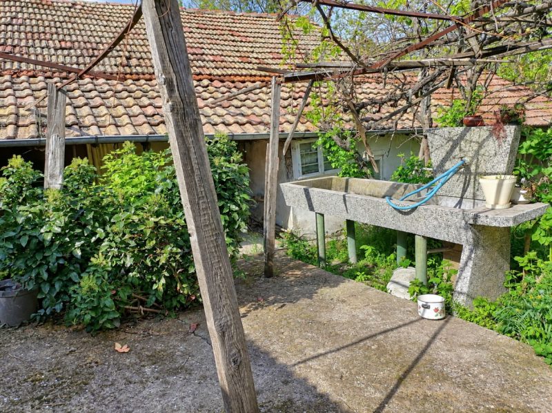 Maison de 126 m², terrain de 4700 m², à 10 km de la ville de Byala — photo 2