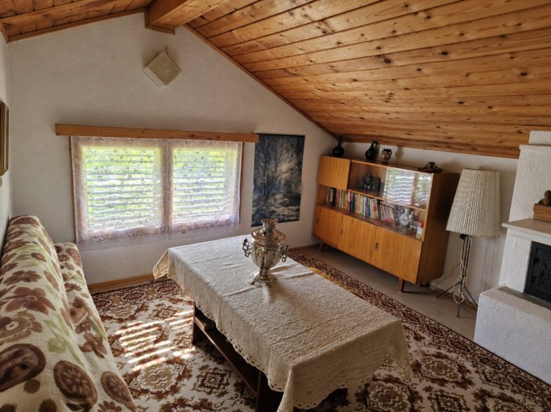 Maison meublée de 66 m², terrain de 840 m², en montagne, à 3 km de la ville de Tryavna