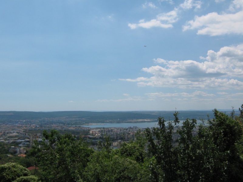 Maison 75 m², 2 chambres, salle de bains, terrain 1085 m², à 4 km. de Varna — photo 2