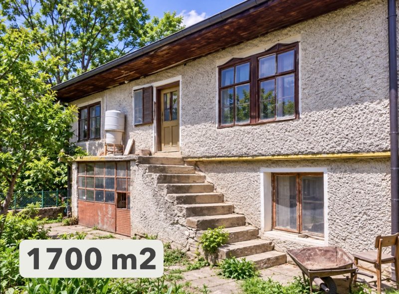 Maison de 100 m² à rénover, terrain de 1700 m², à 15 km de la ville de Polski Trambesh