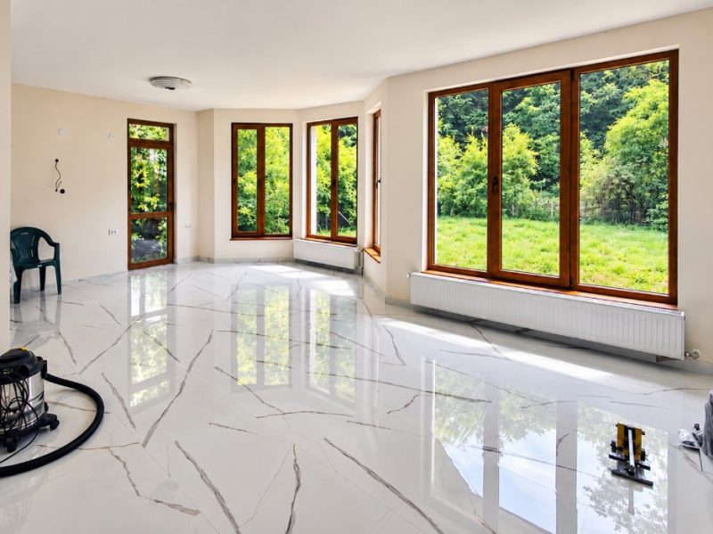 Maison neuve de 90 m², terrain de 550 m², montagnes, en ville