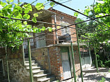 Haus 92 qm, 4 Zimmer, Grundstück 3850 qm, 15 km. von Karnobat