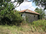 maison de 100 m², 3 chambres, 2 caves, Terrain 2000 m², à 30 km. à la mer