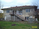Maison de deux étages, 5 chambres, terrain 1800 m², à 13 km. à partir de Provadya