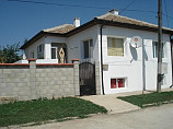 Maison 86 m², 2 chambres, 2 salles de bains, terrain 450 m², 50 km. de Varna