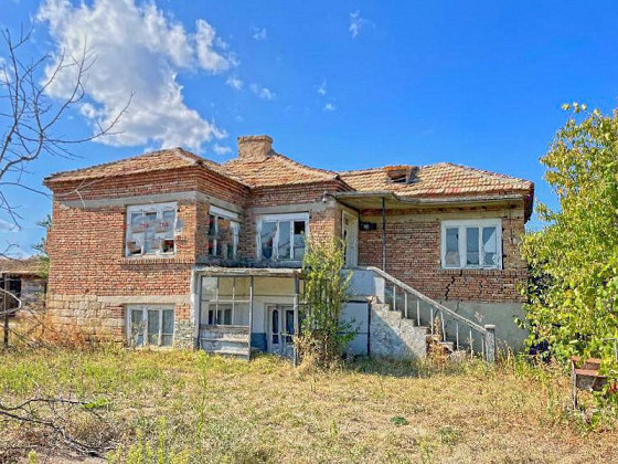 Дом 125 кв.м под ремонт, 5100 кв.м, участок 60 км до моря