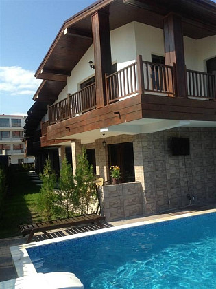 Two-Bed House in a Residential Complex in Nessebar Resort just 2 min to the Beach