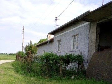 Дом площадью 100 кв.м, земельный участок 1200 кв.м, 15 км до города Разград.